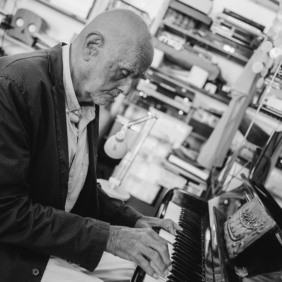 Bild zu Preisträger Hans-Joachim Roedelius